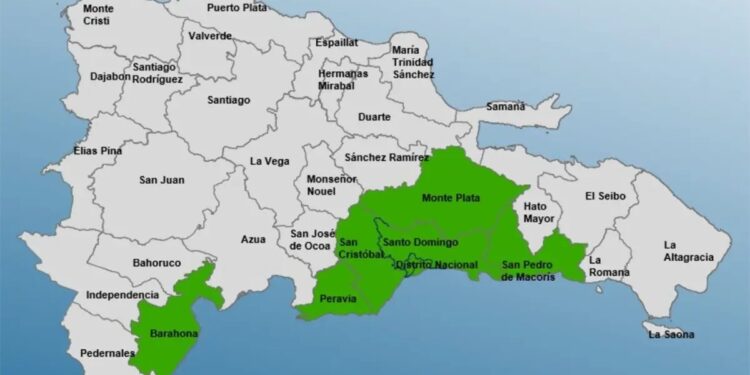 COE emite alerta verde por posibles inundaciones ante incidencia de vaguada en varias provincias del país