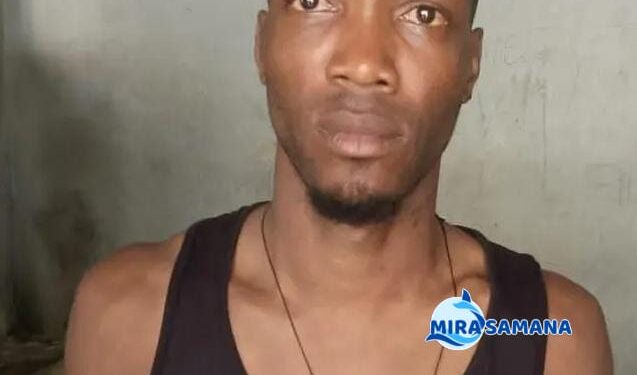 Recluso fallece al lanzarse del vehículo Policial donde era trasladado.