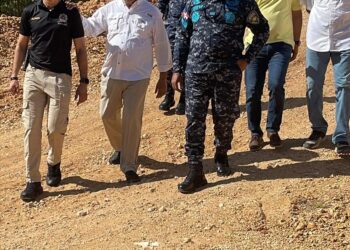 Las Terrenas avanza en gestión de terrenos para nuevo destacamento policial y centro Infotep