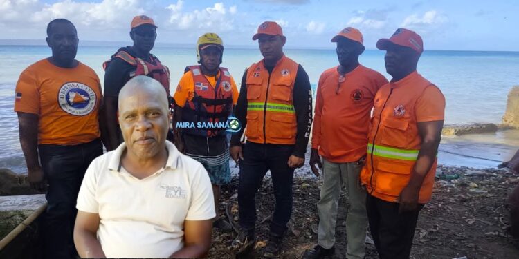 Defensa Civil continúa búsqueda de un pescador desaparecido en Playa Arroyo Barril, Samaná