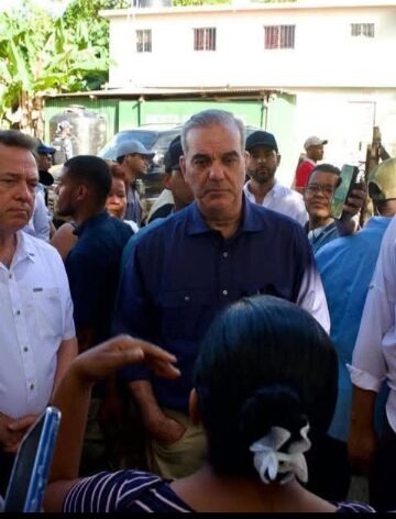 Luis Abinader encabeza visita a Gaspar Hernández para evaluar daños por inundaciones