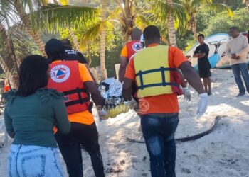 Tras intensa búsqueda, hallan sin vida a joven desaparecido en Playa Rincón, Las Galeras, Samaná