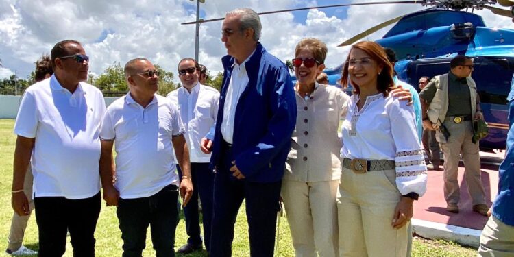 Abinader anuncia viviendas y reconstrucción de infraestructuras en Puerto Plata tras inundaciones