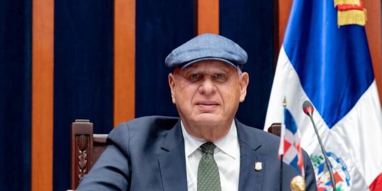 Senador de Samaná somete proyecto paraelevar Arroyo Barril a municipio Samaná