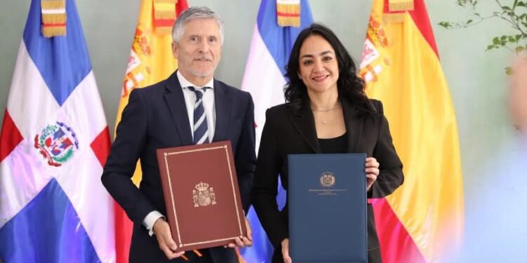 RD y España firman acuerdo para combatir el crimen organizado