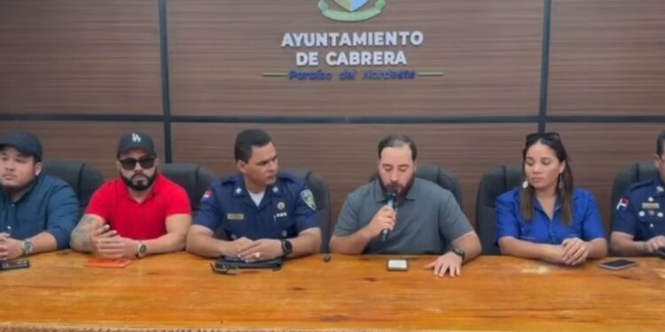 Alcaldía de Cabrera denuncia abuso policial y exige destitucion del coronel