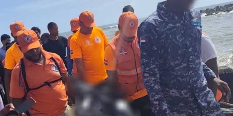 Adolescente desaparecida en playa de Nagua es hallada sin vida