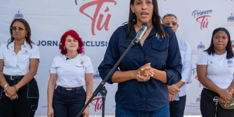 PROPEEP lleva jornada “Primero Tú” a Las Galeras con amplia asistencia social