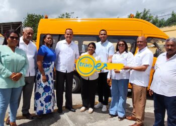 Nuevos autobuses del TRAE reforzarán transporte escolar en El Factor, María Trinidad Sánchez