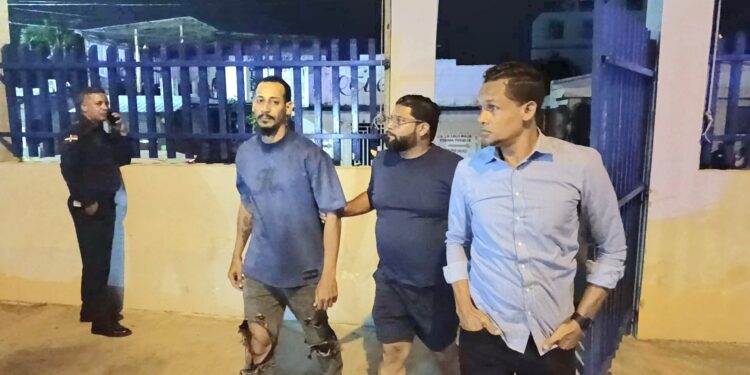 Se entrega presunto responsable de la muerte de agente policial en Nagua