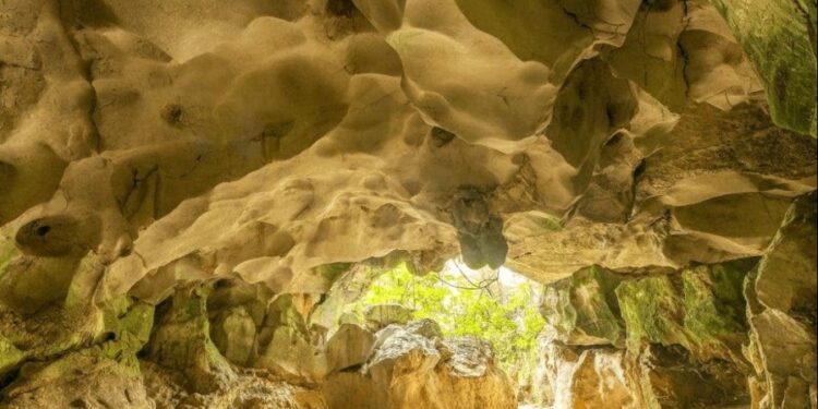 Gobierno declara de utilidad pública terrenos en las Cuevas del Pomier en San Cristóbal