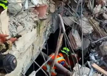 Terremotos en Venezuela dejan 1,430 fallecidos y más de 3,200 heridos; rescatistas buscan sobrevivientes entre los escombros