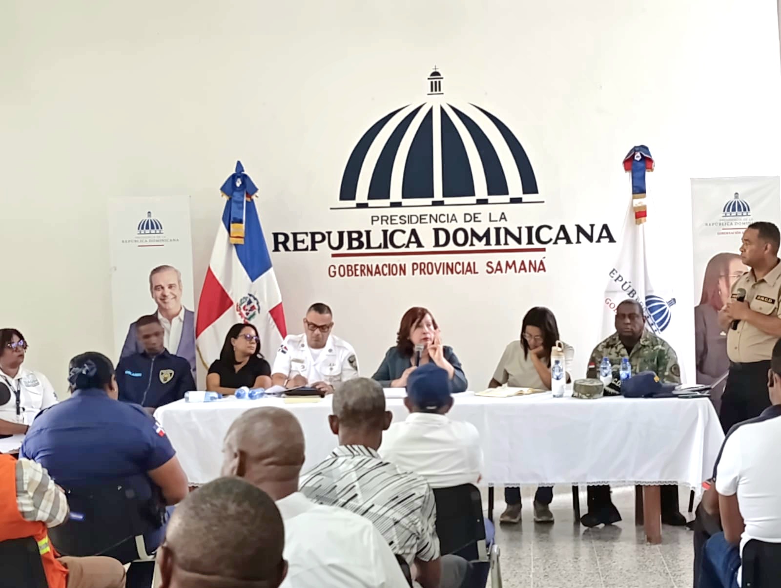 Autoridades evalúan problemáticas y acuerdan medidas para fortalecer la seguridad en Samaná