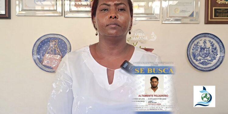 Madre de joven acusado de lanzar agua caliente a «Chicho» en Samaná le pide que se entregue a las autoridades