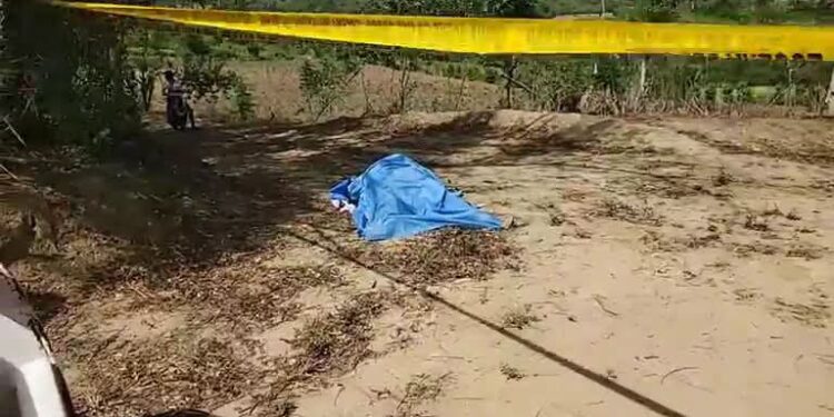 Dos personas bajo investigación por muerte de mujer hallada calcinada en La Vega