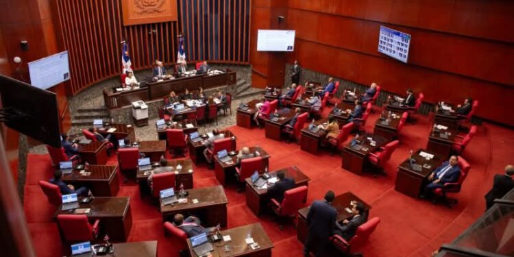 Senado aprueba reforma que transforma la Policía Nacional