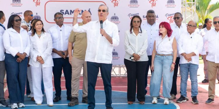 Programa Familia Inclusiva lleva soluciones sociales y mejoras comunitarias al barrio Willmore en Samaná