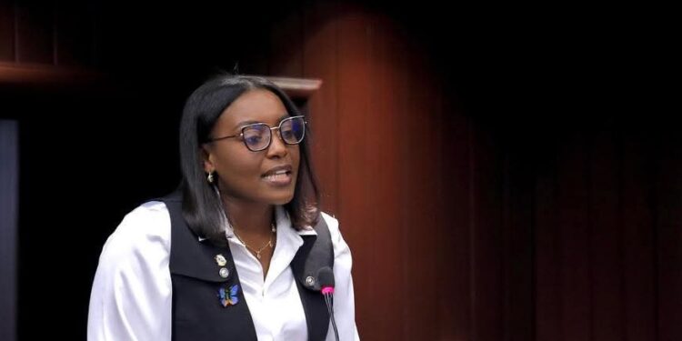 Diputada Carmen Lidia Williams se pronuncia sobre agresión a hombre quemado con agua hirviendo en Samaná