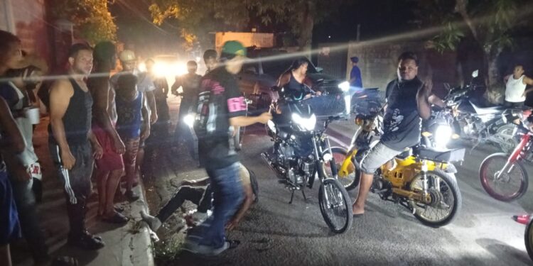 Accidente entre pasola y motocicleta deja dos lesionados en La Granja, Las Terrenas