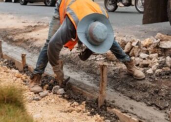 DGCP suspende licitación para construcción de aceras y contenes en Las Terrenas por presuntas irregularidades