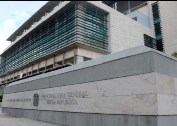 Ministerio Público allana villas en Las Terrenas por investigación de presunto lavado de activos