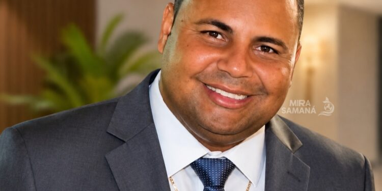 Luis Sarante es electo presidente del CODIA, Delegación Samaná