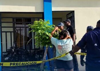 Bajo investigación hallazgo de una pareja sin vida en una vivienda de Villa Riva
