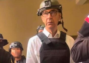 Santiago Hazim comparece ante tribunal por solicitud de prórroga en caso SeNaSa