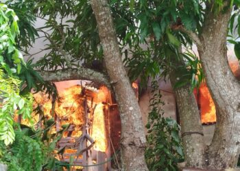 Incendio destruye vivienda en el sector El Coco, La Pascuala