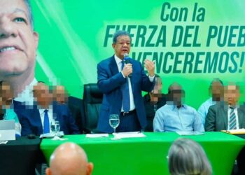 Félix Medina Gerónimo anuncia su salida de la Fuerza del Pueblo