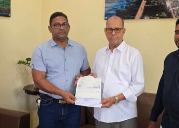 Entregan RD$9.4 millones para iniciar construcción del Mercado Municipal de Sánchez, Samaná