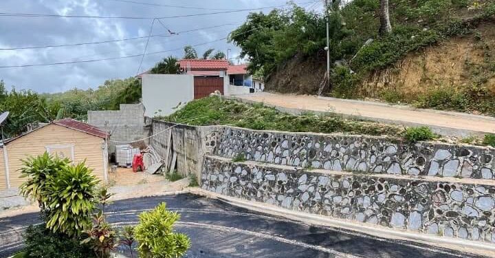 Alcaldía de Las Terrenas avanza con trabajos viales en Las Guazaras y Los Naranjitos