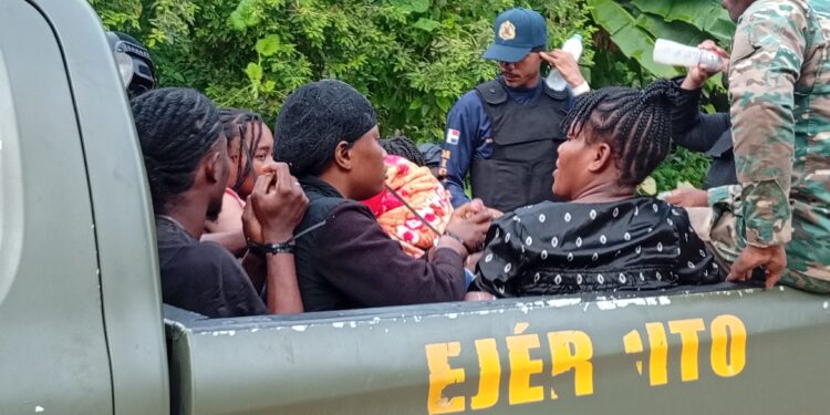 Migración realiza operativo desde la madrugada en distintos sectores de Las Terrenas