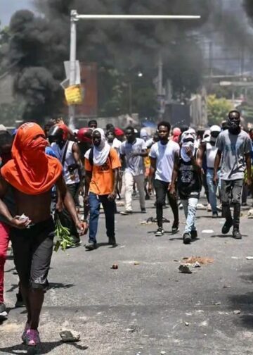 Reportan intensos enfrentamientos en Haití durante búsqueda de cuatro militares salvadoreños desaparecidos